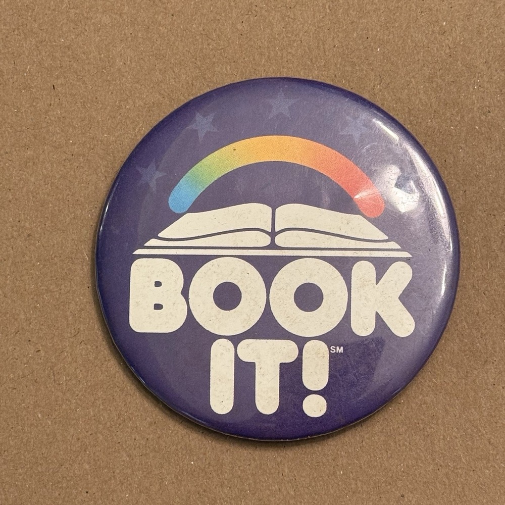 Book It! Pizza Hut Reading Program 1985 Vintage Pinback Button Pin Round Circle